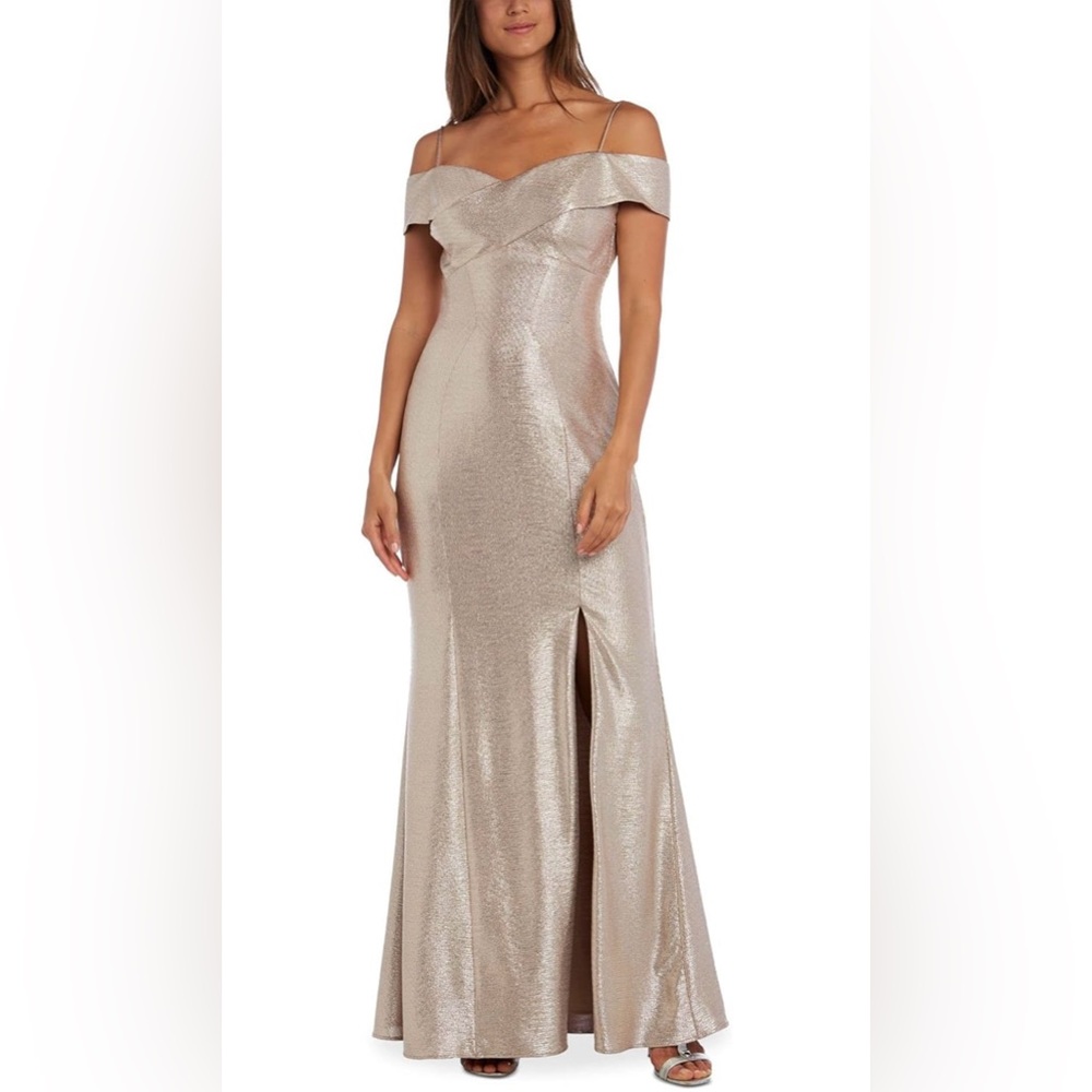 Morgan & Co Foil Gown Champagne/Gold Gown Prom Formal Bridesmaid Size 4 ($129)